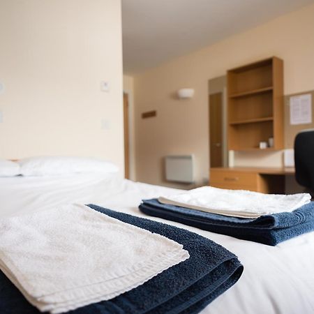 The Sidings Aparthotel Penryn Esterno foto