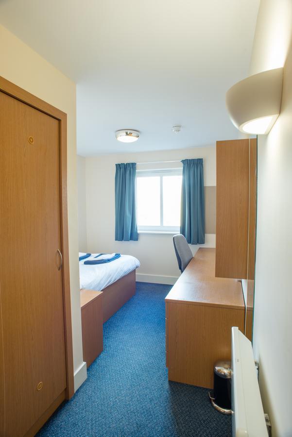 The Sidings Aparthotel Penryn Esterno foto